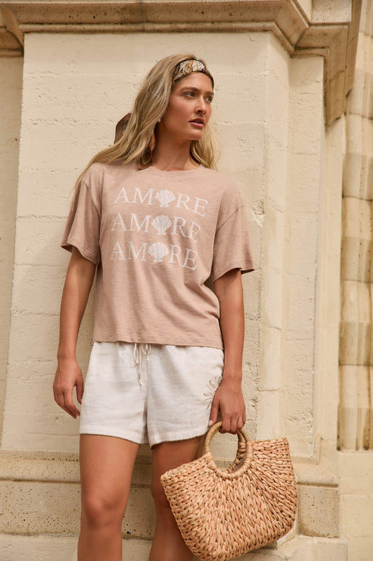 Vino Al Mare That's Amore T-Shirt - WARM TAUPE