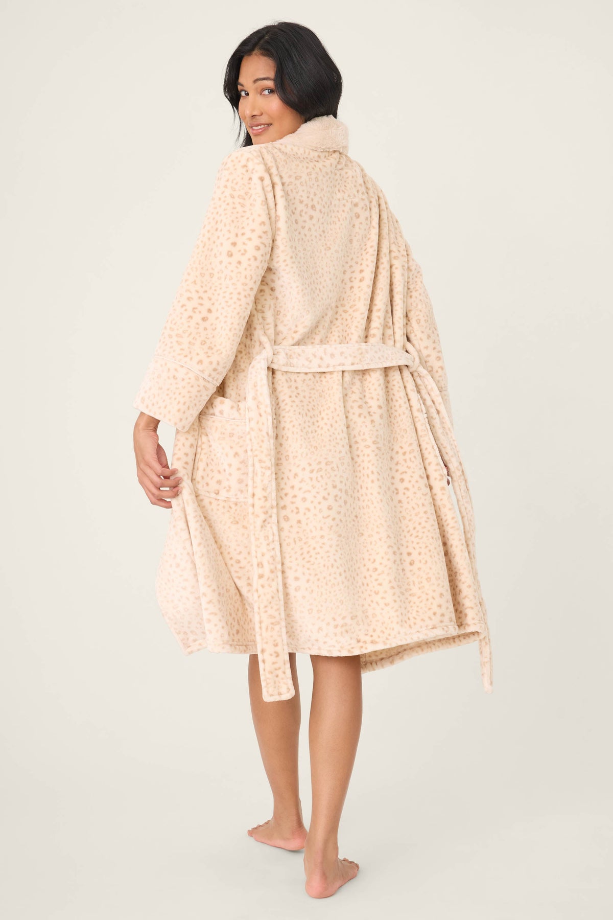 Luxe Plush Leopard Print Robe - CHAMPAGNE