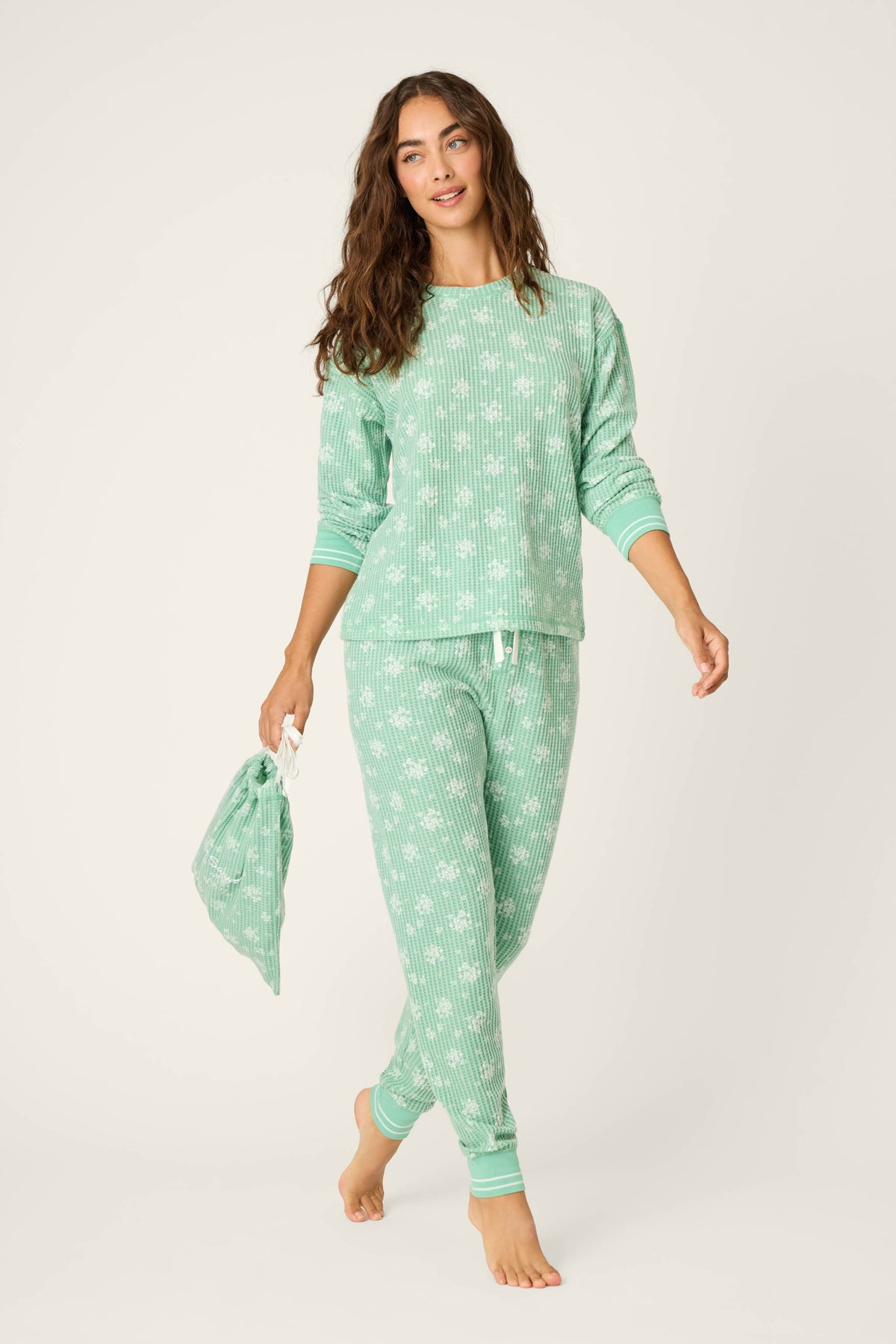 3-Piece Snowflake Print Thermal Velour PJ Set - WINTER GREEN