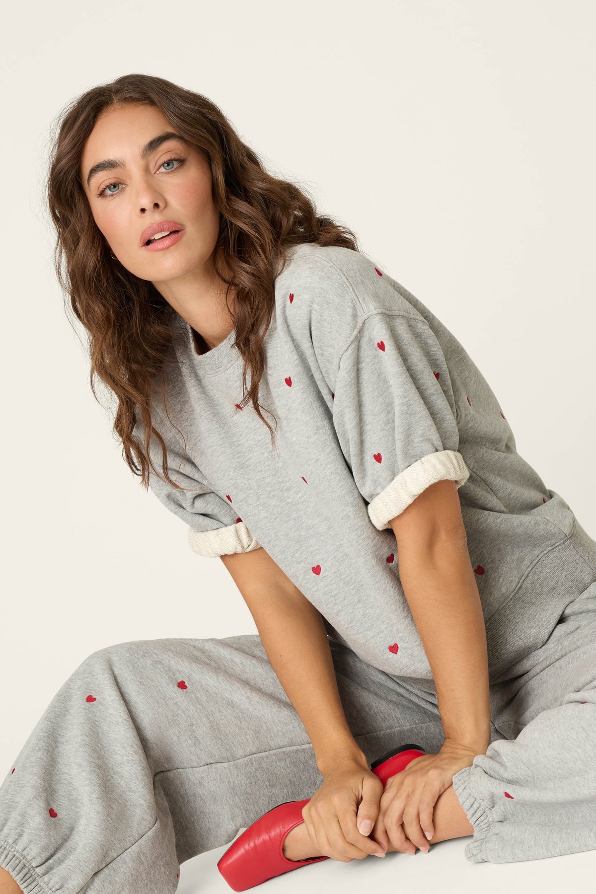C'est La Vie Embroidered Hearts Roll Back Short Sleeve Sweatshirt - HEATHER GREY