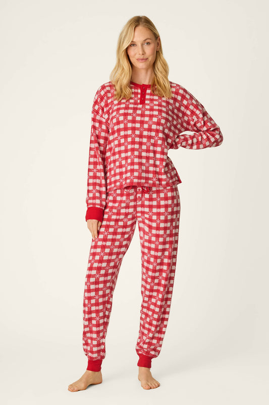 Ski Jammie Classics Snowflake Picnic Jogger PJ Set - CHILI PEPPER